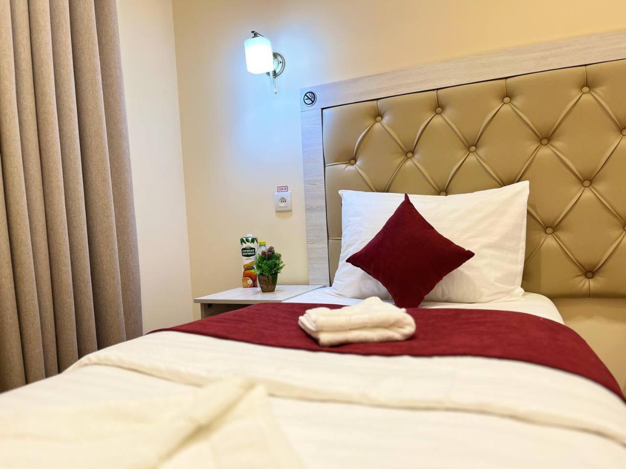 Aks Hotel Taškent Exteriér fotografie