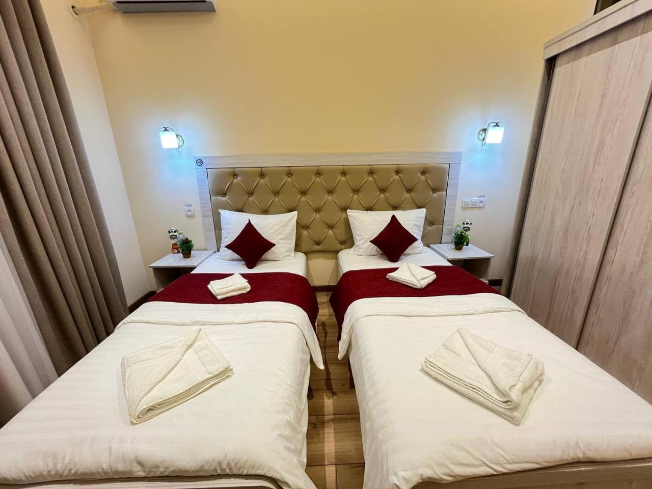 Aks Hotel Taškent Exteriér fotografie