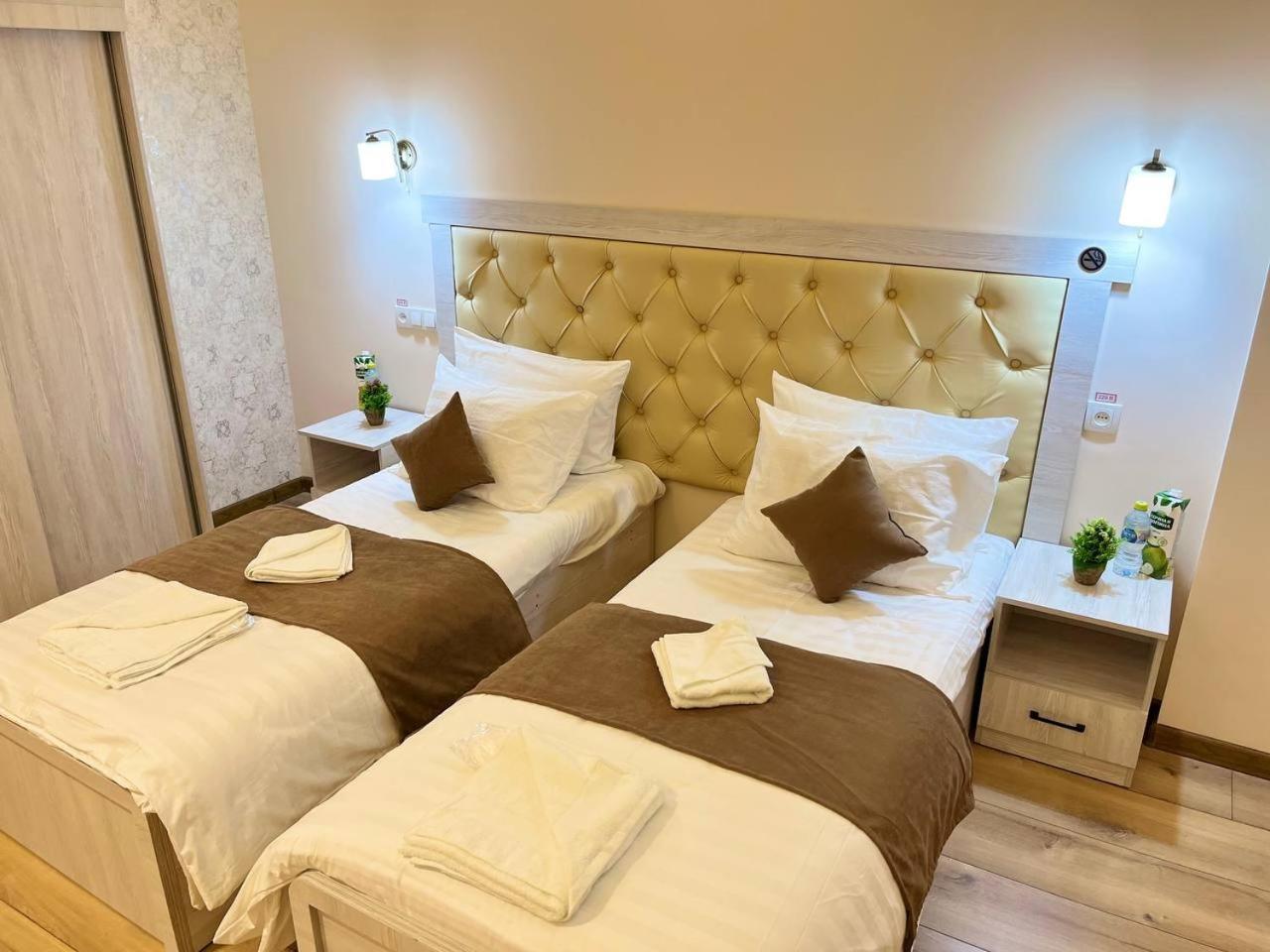 Aks Hotel Taškent Exteriér fotografie