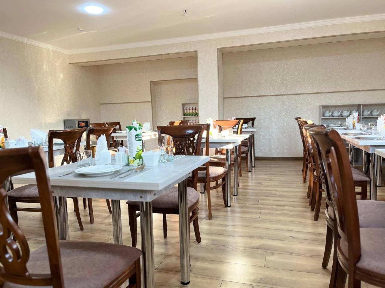 Aks Hotel Taškent Exteriér fotografie
