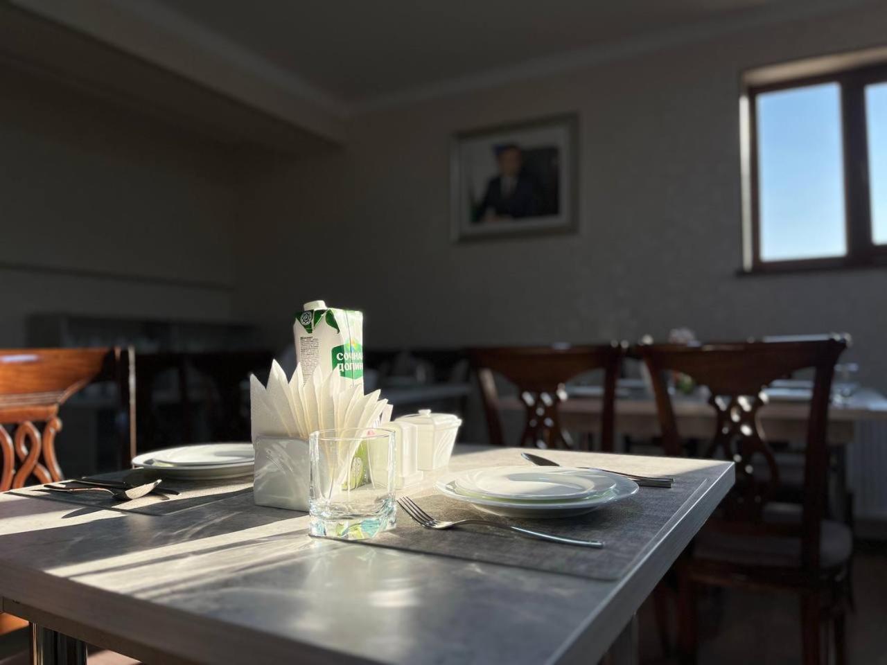 Aks Hotel Taškent Exteriér fotografie